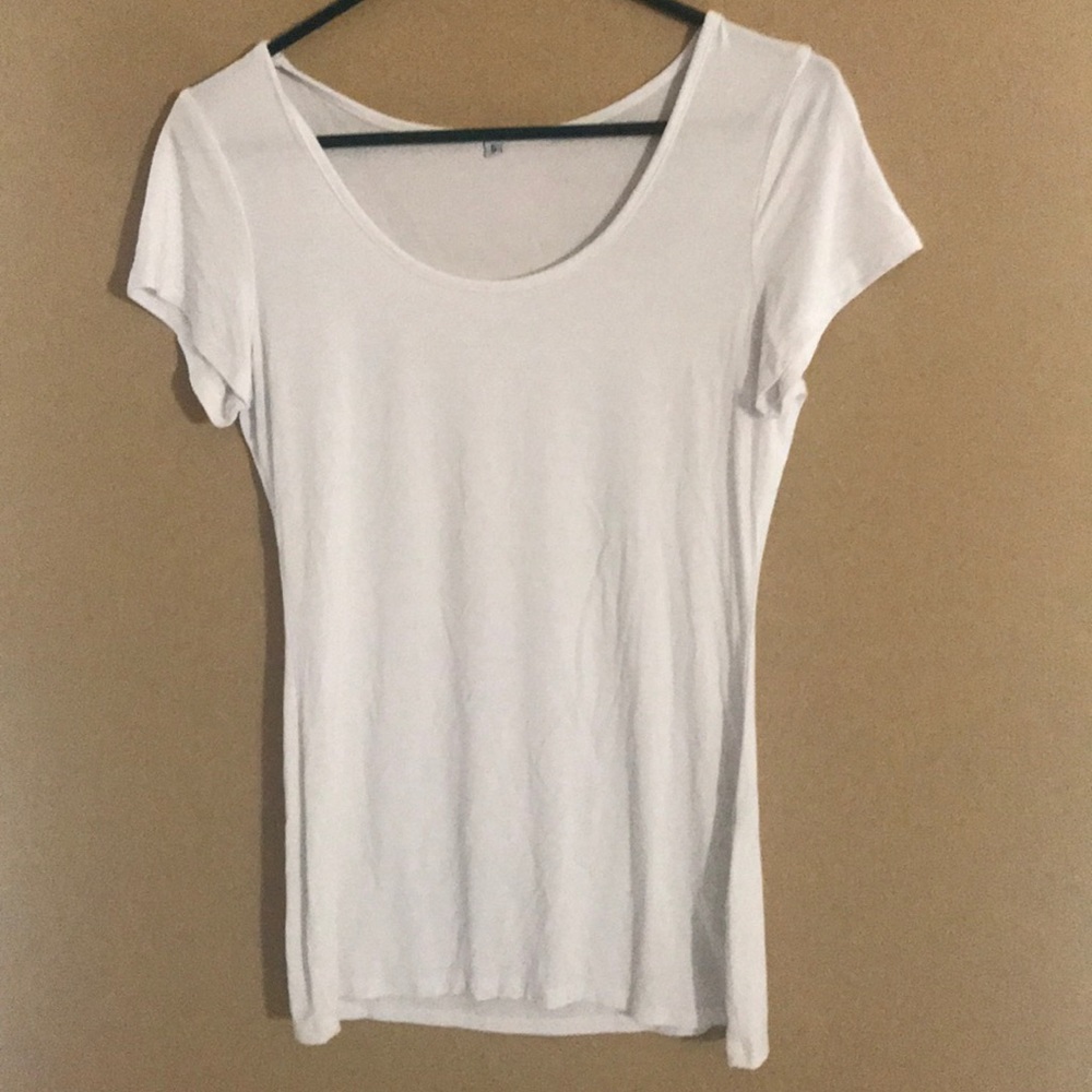 White t-shirt